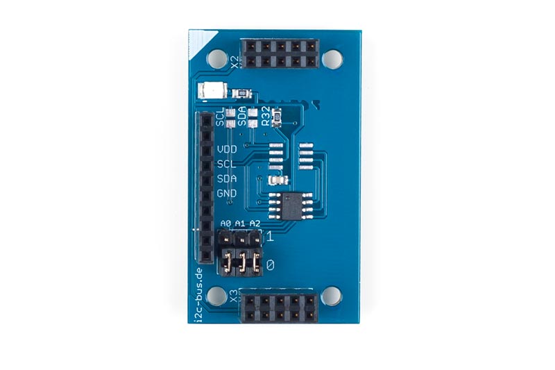I2C-003 ist ein stack2Learn Zusatzmodul. Bei I2C-003 handelt es sich um eine Temperatur Sensor Zusatzplatine mit I2C Schnittstelle. Bestückt ist ein TCN75A Baustein. Das Board ist 30 x 51 mm groß. Und momentan in der Farbe Blau vorhanden.